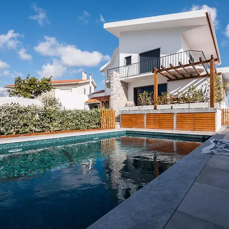 Semesterbostad Beguest Sun & Pool House *