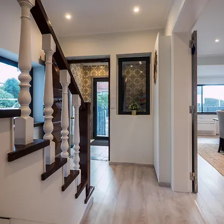 Beguest Sun & Pool House Semesterbostad