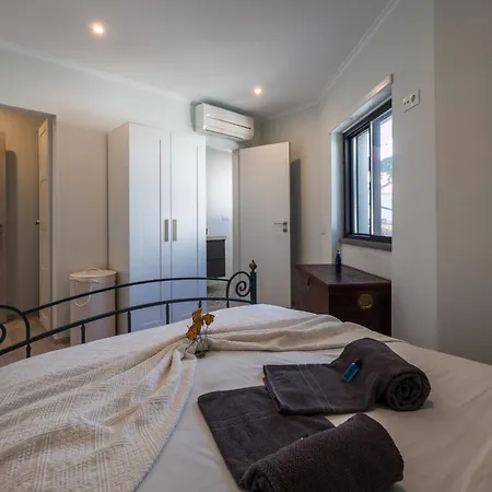 Beguest Sun & Pool House Semesterbostad *