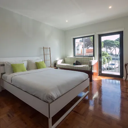 Beguest Sun & Pool House Semesterbostad Parede