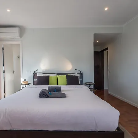 Beguest Sun & Pool House Semesterbostad *