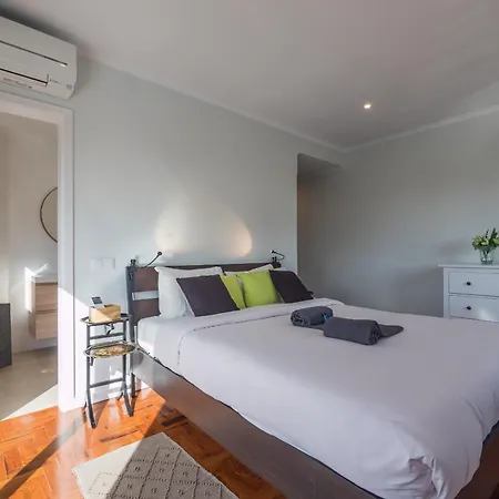 Beguest Sun & Pool House Semesterbostad Parede