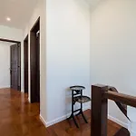 Beguest Sun & Pool House Holiday home Parede