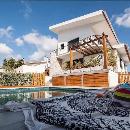 Beguest Sun & Pool House *