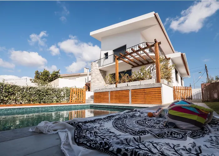 Beguest Sun & Pool House *
