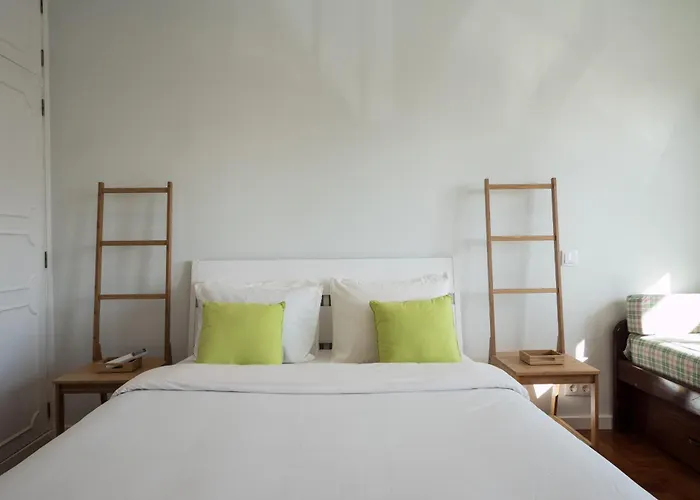 Beguest Sun & Pool House Dom wakacyjny Parede